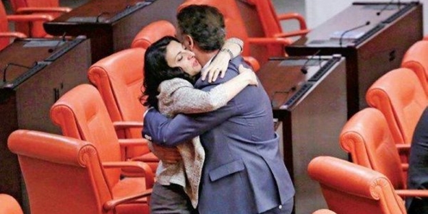 CHP milletvekilleri büyük acı yaşıyor