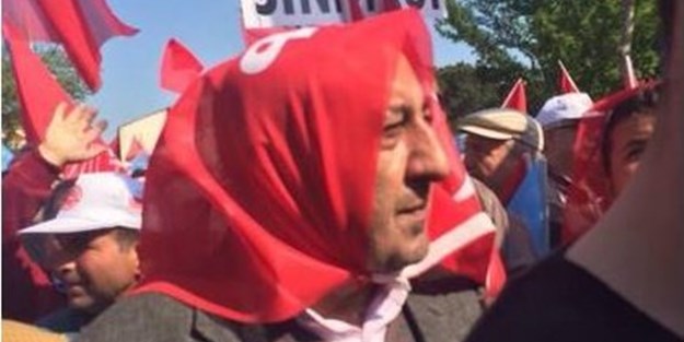 CHP'ye kayan cemaatçi ablalar (temsili)