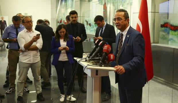 CHP Parti Meclisi'nde Abdullah Gül tartışması