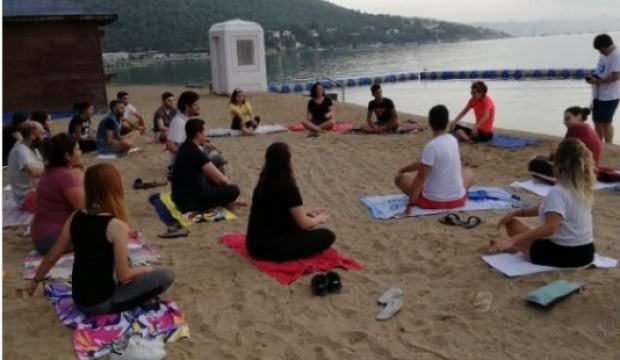 CHP siyaset okulunda ilk ders bakın ne!