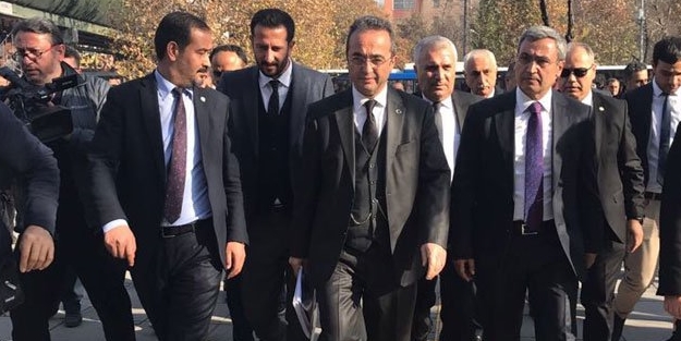 CHP sözde belgeleri savcılığa teslim etti