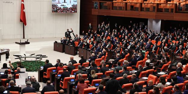 CHP ve HDP 'hayır' dedi! Irak ve Suriye tezkeresi 2 yıl daha uzatıldı