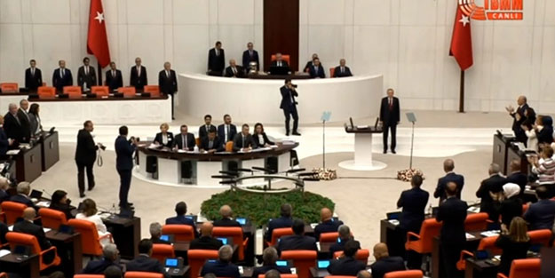 CHP ve HDP omuz omuza! Meclis’te ‘ayağa kalkmama’ ittifakı