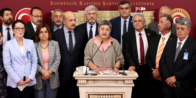 CHP ve HDP'den kirli iş birliği! Teröristbaşına özgürlük isteyen Fincancı'yı TBMM'ye kaçak soktular