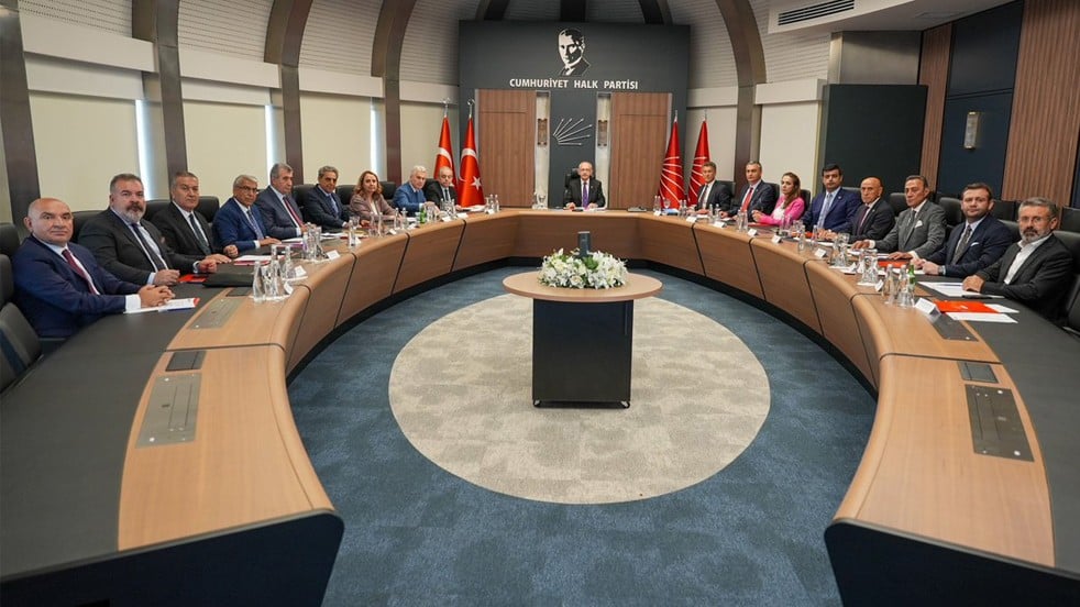 CHP YDK toplantısından karar çıktı: İhraç itirazlarına ret