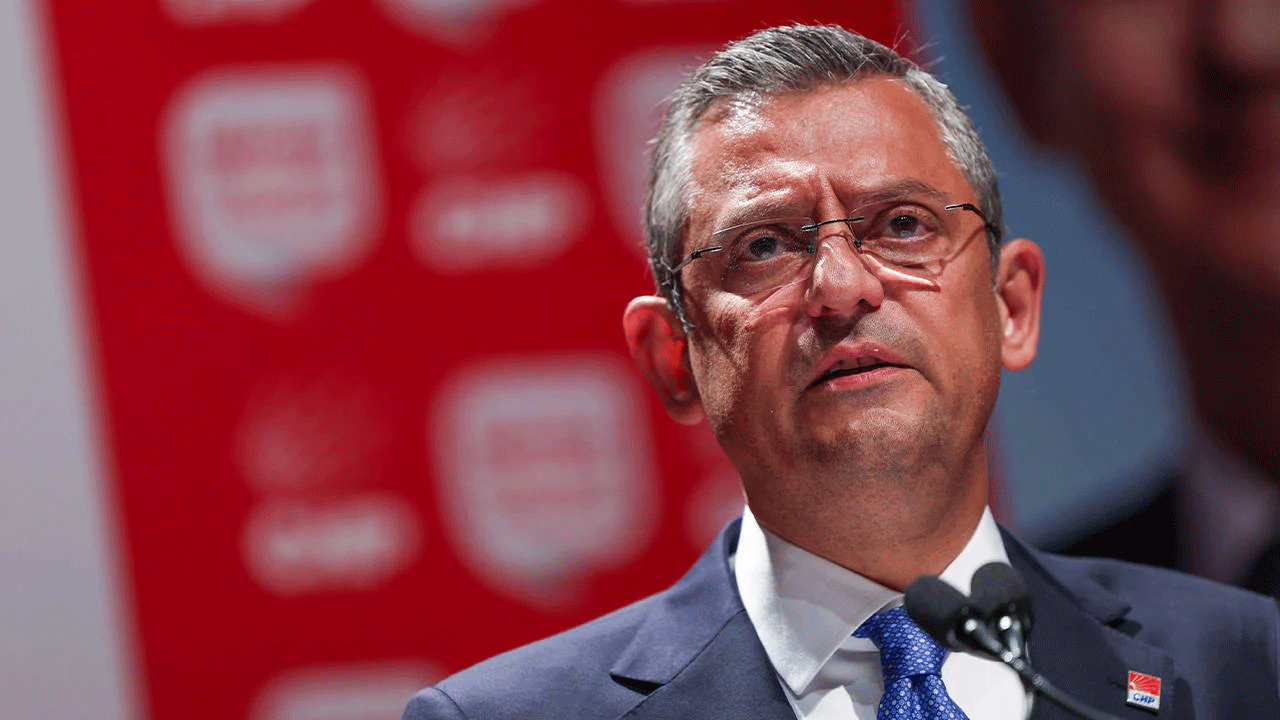 CHP yine bildiğiniz gibi! Özgür Özel resti çekti! Gücünüz yetiyorsa partiyi kurultaya götürün