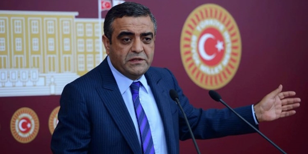 CHP yine şaşırtmadı! FETÖ'nün sözcülüğüne soyundu