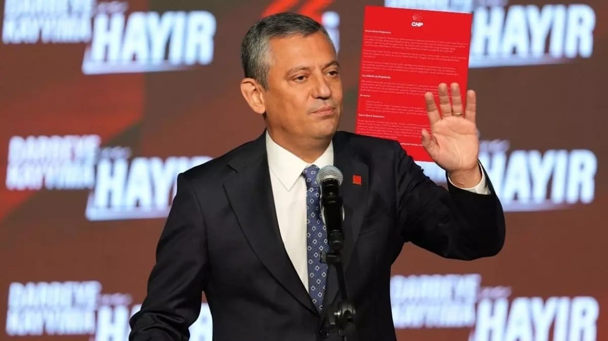 CHP’de fırtına büyüyor! Özel’in kapısına dayanan yeni isyan gündemi sarstı!