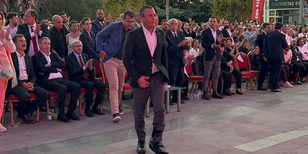 CHP'de gelen gideni aratıyor! CHP’nin eski avukatı Mustafa Kemal Çiçek’ten bomba Özgür Özel iddiası