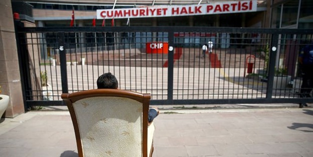 CHP'de genel merkeze tepki gösteren parti üyeleri disipline sevk edildi