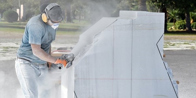 CHP'de heykel belediyeciliğine tam gaz devam