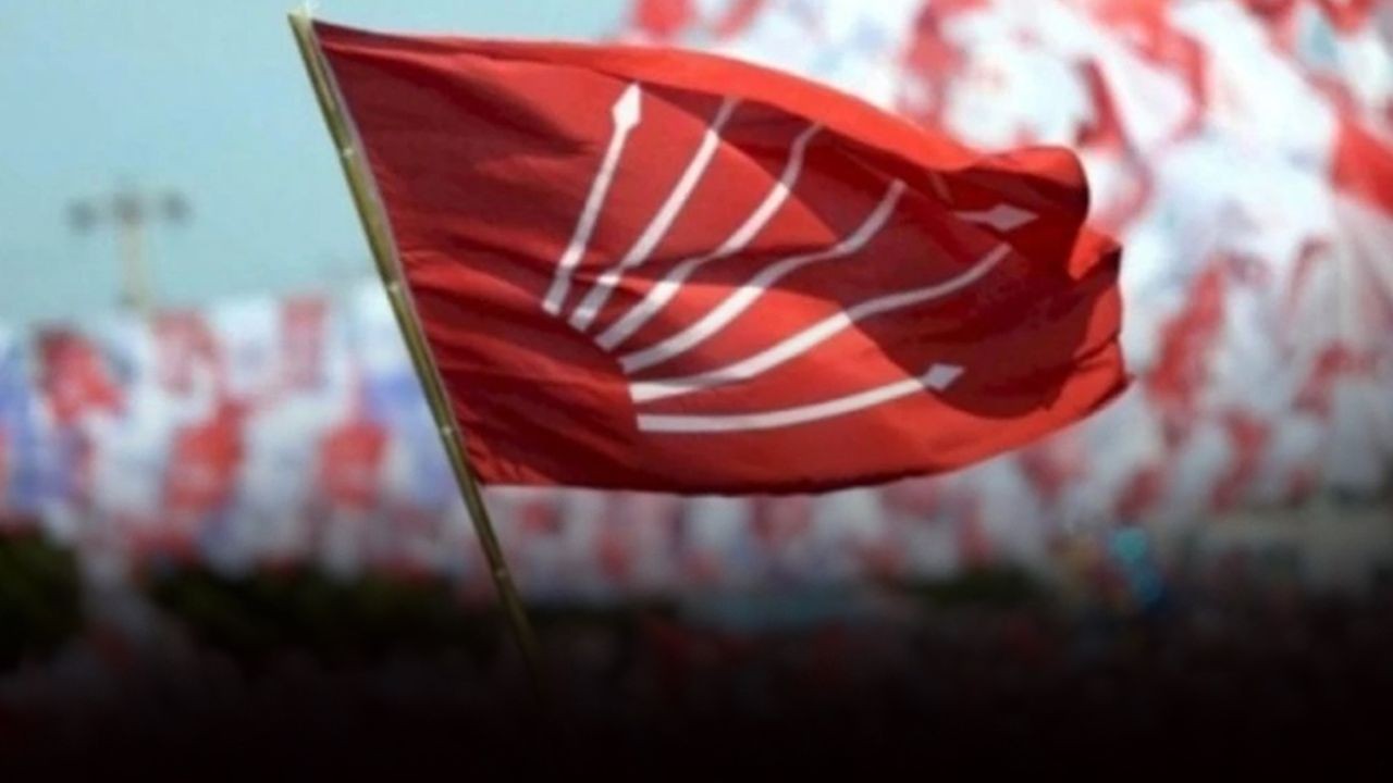 CHP’de kaos: Parti içi savaşlar patladı, "Aynı be ya" çığlıkları