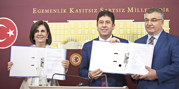 CHP’de kazan kaynamaya devam ediyor