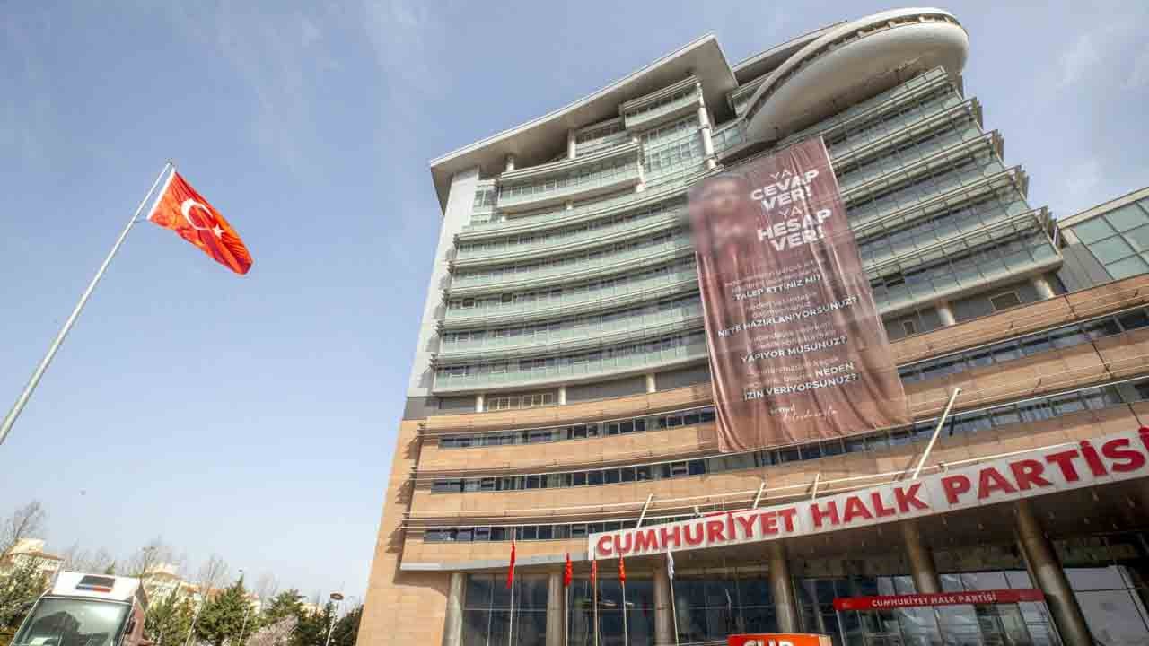 CHP'de korkunç ifşa: Kadın milletvekili ile grup seks skandalı