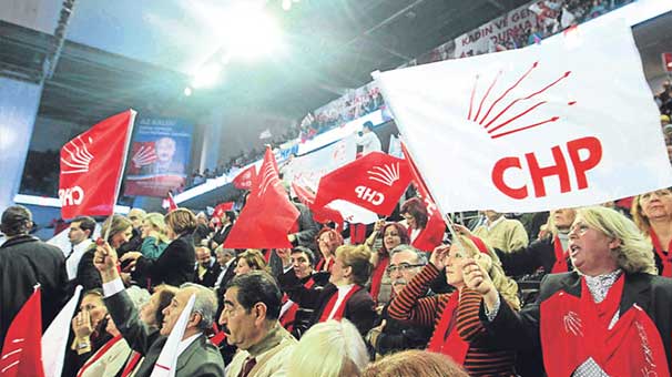 CHP'de sular durulmuyor! Kurultay tarihi öne çekildi...