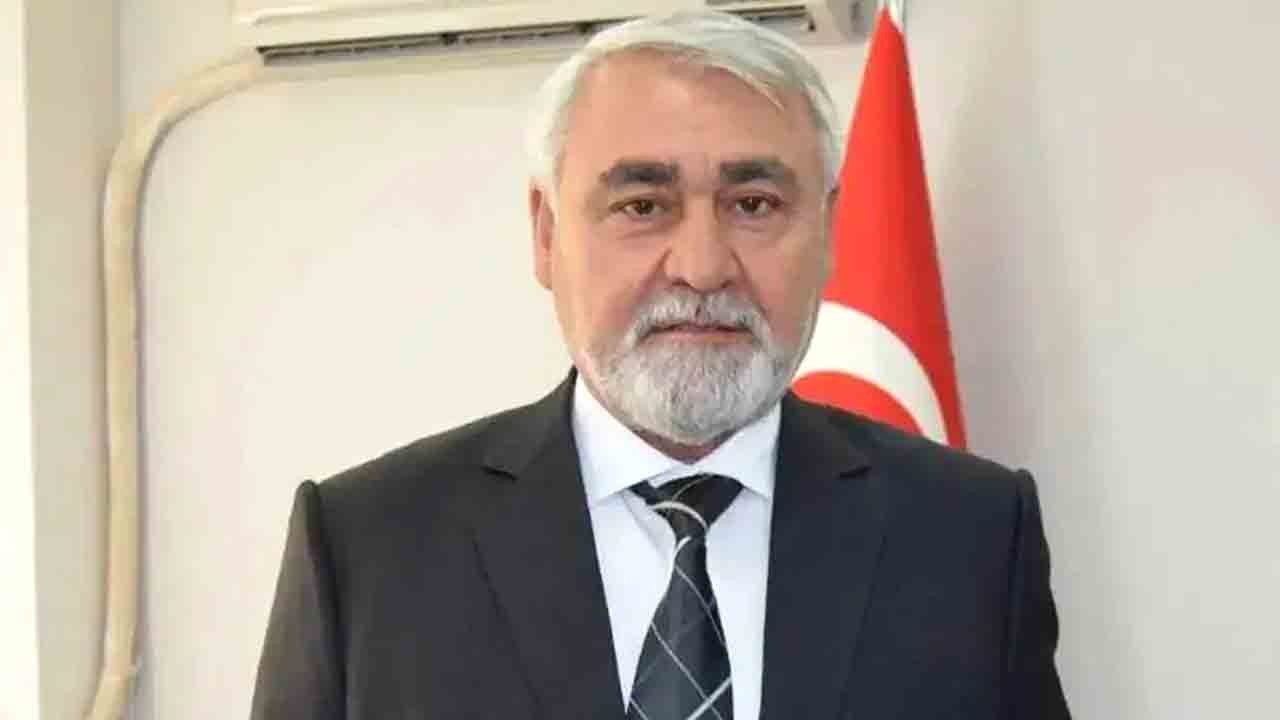 CHP’de yaprak dökümü hızlandı! Bir başkan daha zehir zemberek açıklamayla istifa etti!