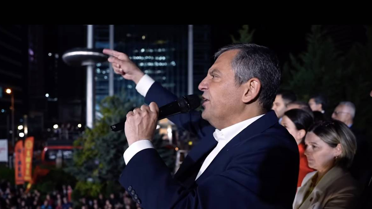 CHP'de 'yedek parti' devreye girdi! Özgür Özel ekibini TEK Parti binasına mı taşıyor?