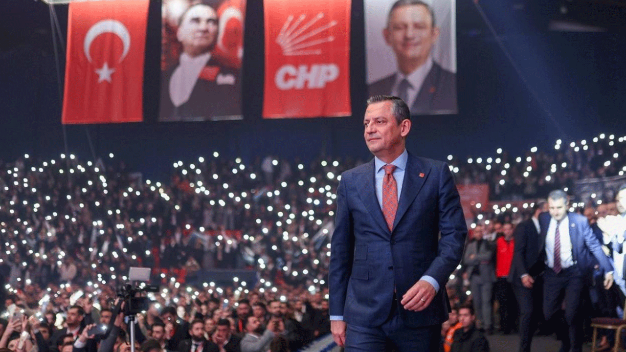 CHP'deki kavga büyüyor! O isimden olağanüstü kurultaya iptal başvurusu