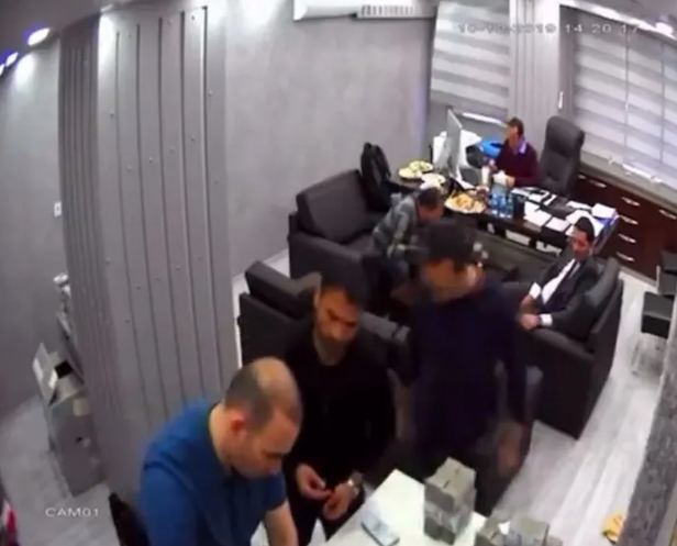 CHP'deki kirli para skandalında yeni detaylar! Varan-1 Çuval dolusu parayı o isim getirdi