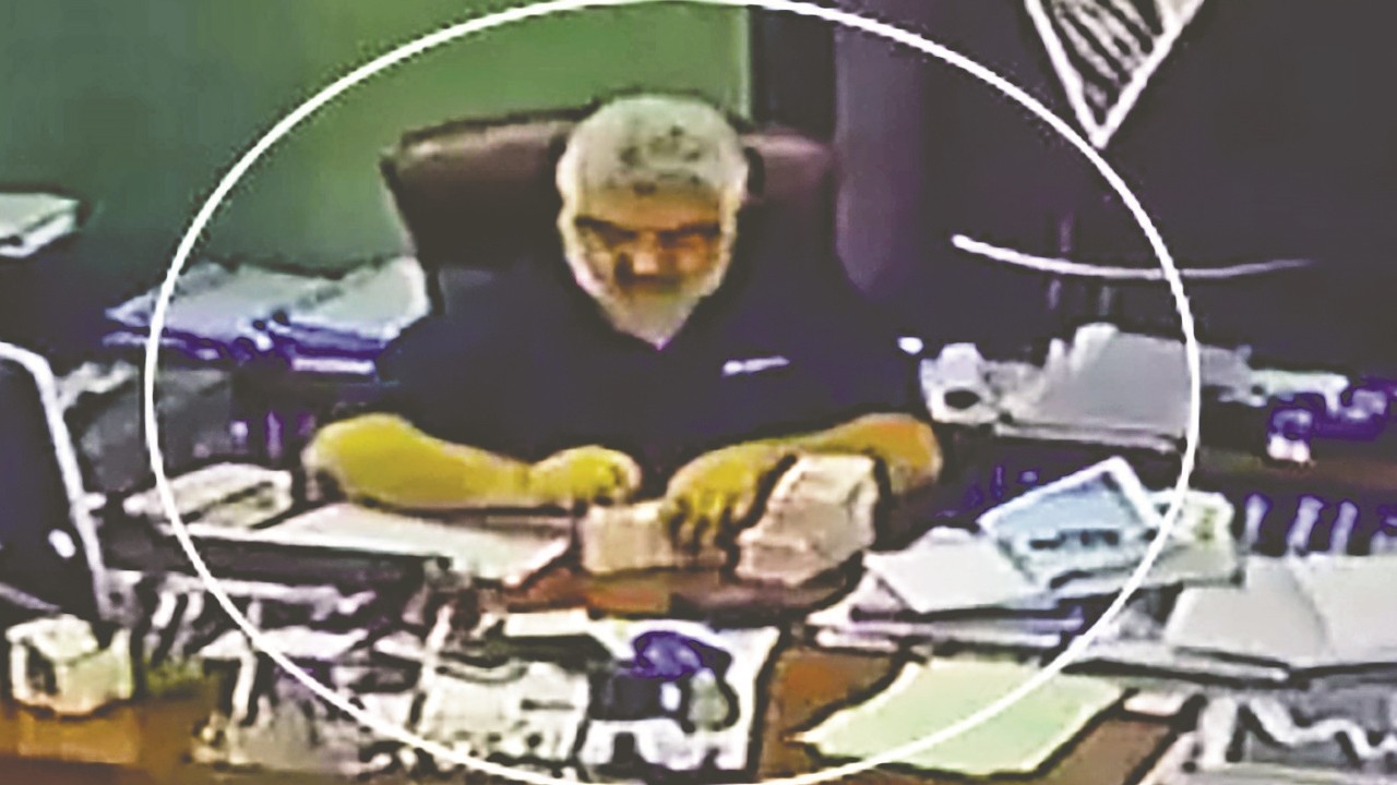 CHP’deki rüşvet trafiği baş döndürüyor! Ekrem jetle adamları poşetle