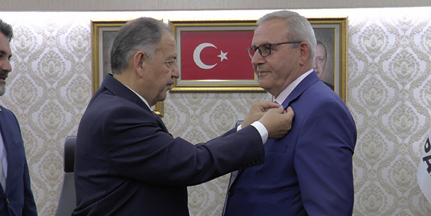 CHP'den aday olan Sarıgül'e şok! Topluca istifa edip AK Parti'ye katıldılar