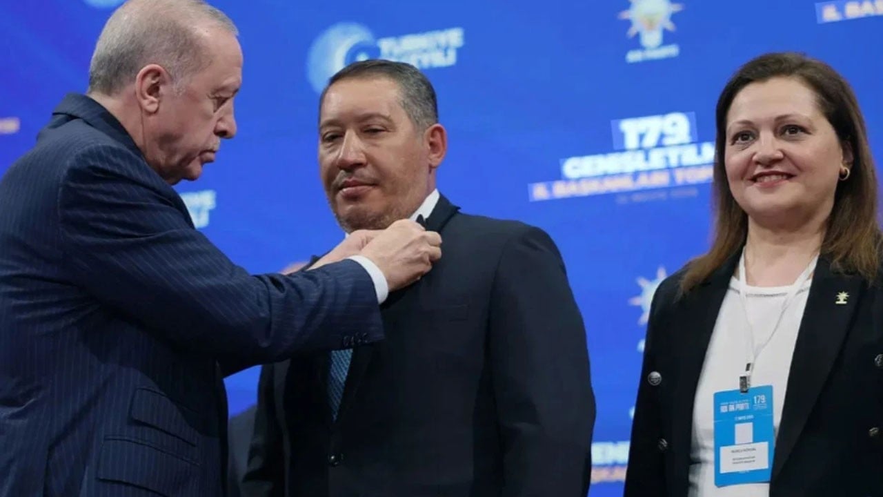 CHP'den AK Parti'ye geçen belediye başkanına neşterli saldırı girişimi!