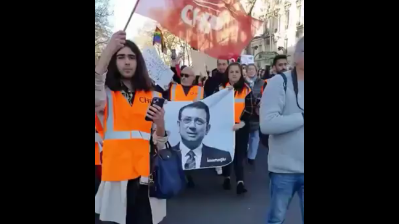 CHP’den beyin yakan protesto! Yer: Paris, LGBT ve Alevi Dernekleri bakın kimin için yürüdü!