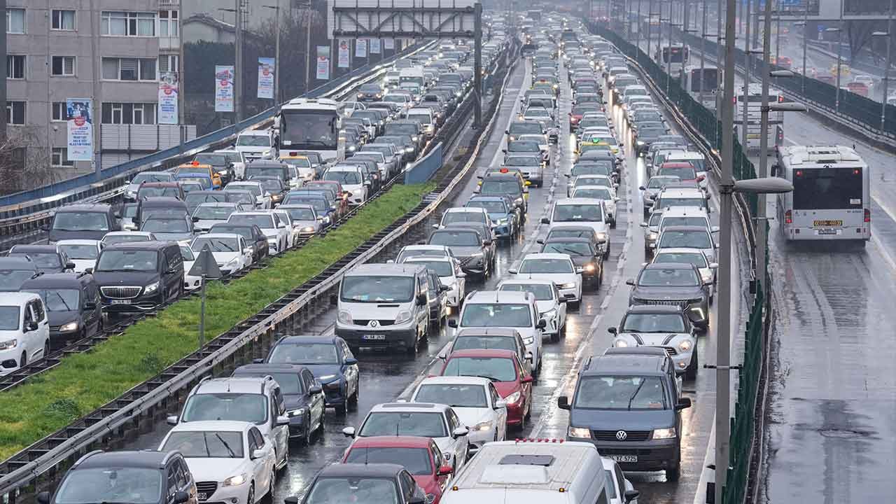 CHP'den İstanbul'a bayram hediyesi (!)