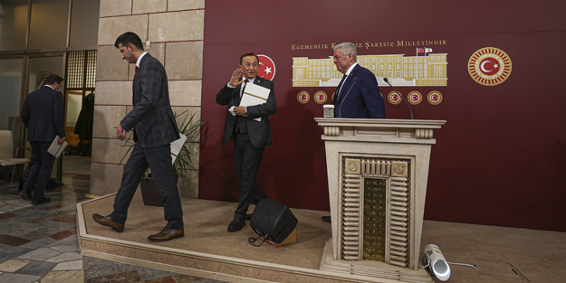 CHP'den istifa eden vekillerle ilgili çıldırtacak hamle!