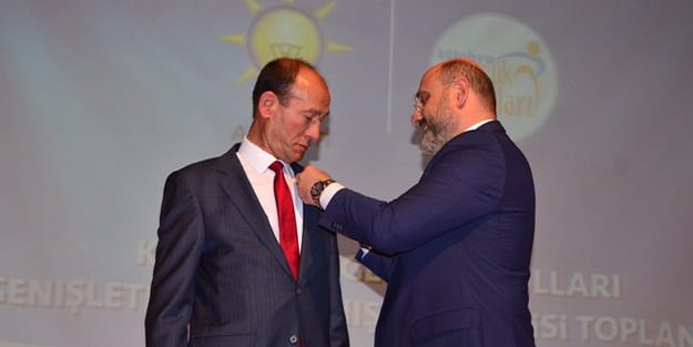 CHP'den istifa etti! AK Parti'ye geçti