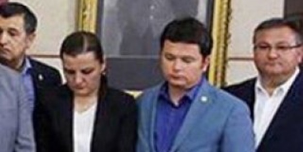 CHP'den 'boynu bükükler' için açıklama