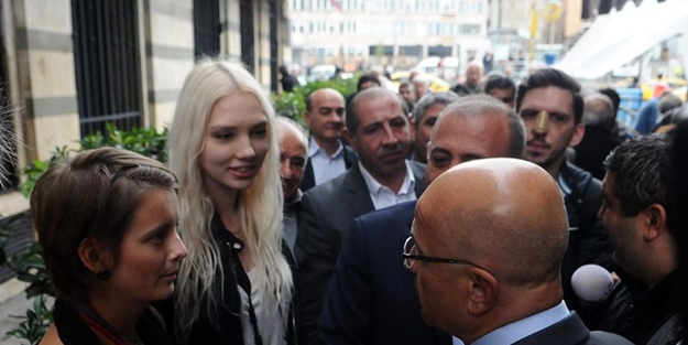 CHP Karaköy'de oy istedi