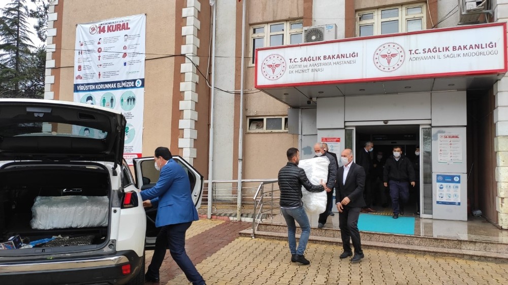 CHP’den Sağlık Müdürlüğüne bin adet koruyucu tulum 