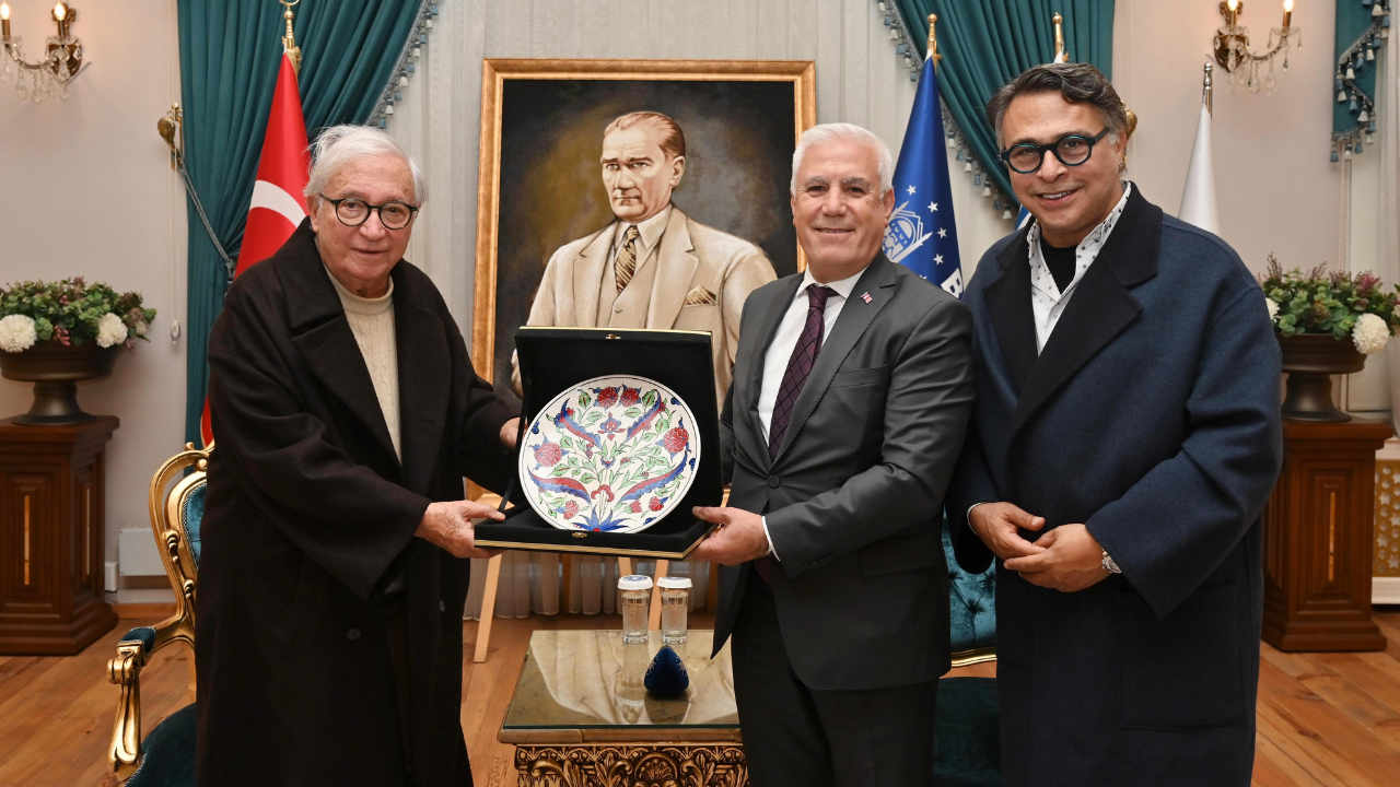 CHP’den ‘terzi yamağı’nı ihya etme çabası! Sapkın Barbaros Şansal’a kıyak!