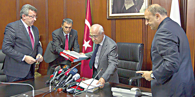 CHP’li ağır toplar vize vermedi