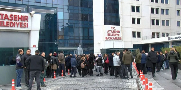 CHP'li Ataşehir Belediyesi'nde saza caza para var emekçiye yok