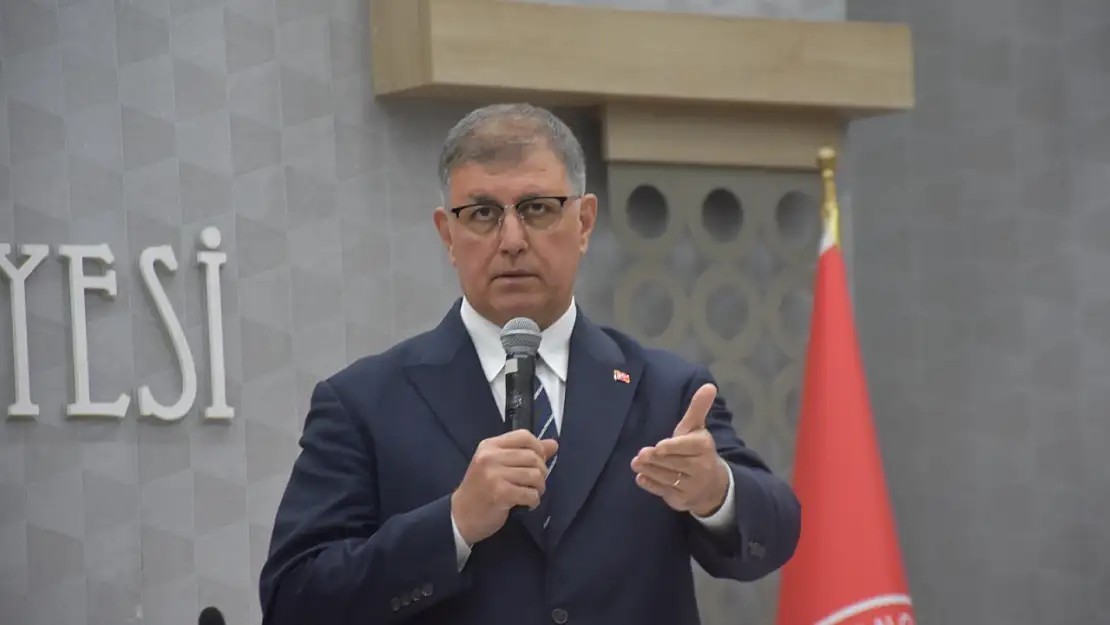 CHP’li başkan da, DİSK’in paylaşımına isyan etti