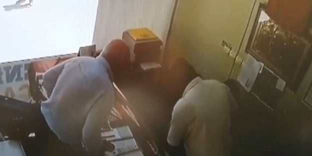 CHP'li başkan korumasıyla iş yeri bastı