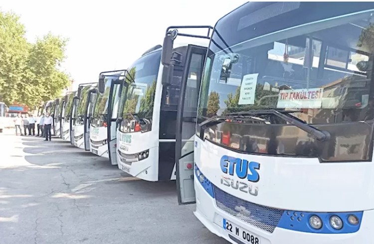 CHP’li başkanın seçim vaadi ulaşımda yüzde 20 indirimdi: Fahiş zam haberi, en çok üniversite öğrencilerini üzdü... Ulaşıma indirim değil, bindirim geldi