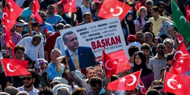 CHP'li belediye Başkanından 'Dombra' sürprizi
