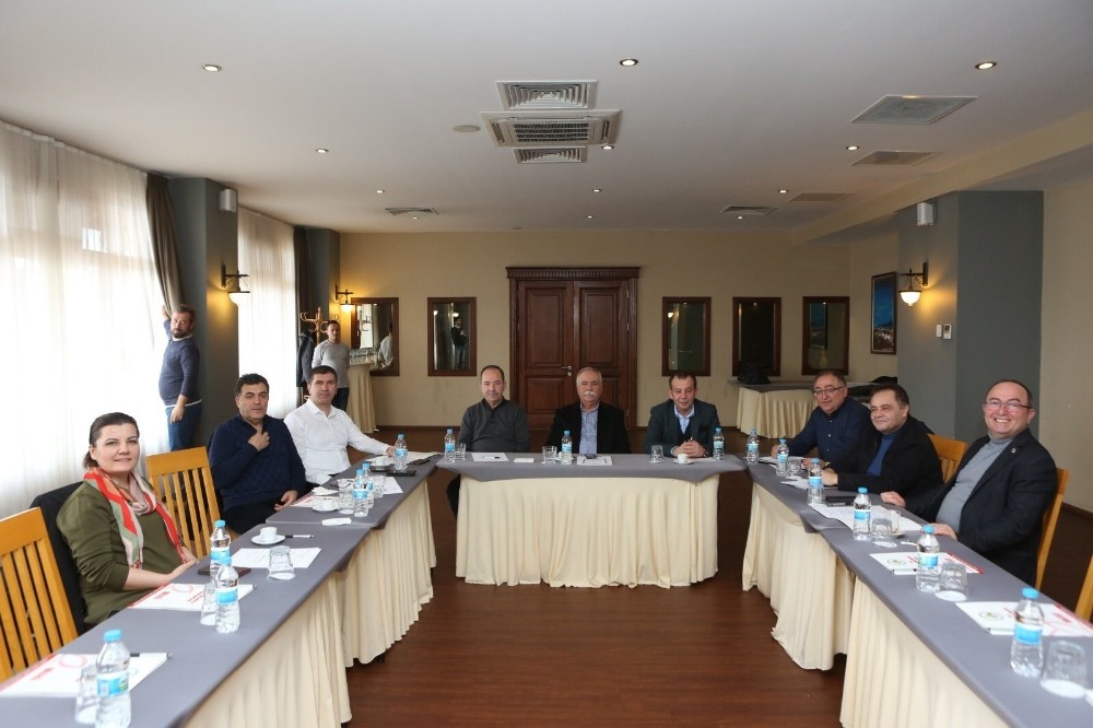 CHP’li belediye başkanlarının toplantısı sona erdi 