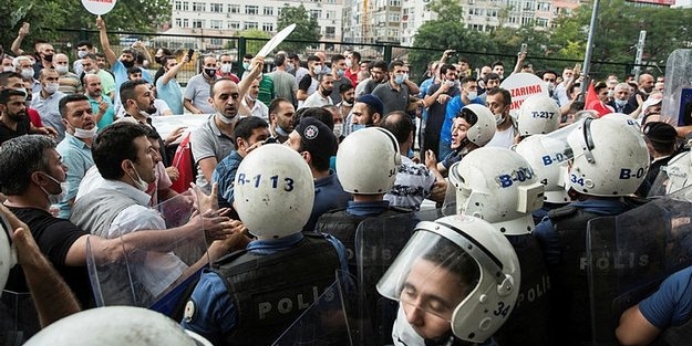 CHP'li belediye esnafı çileden çıkardı