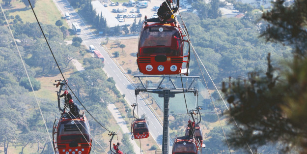 CHP'li belediye faciaya bilet kesmiş! 'Bakım listesindeki 159 kalemden 140’ı yapılmadı'