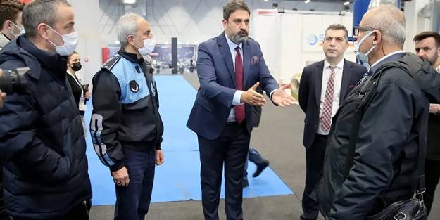 CHP'li belediye ihracata darbe vurdu! Fuar baskını Türkiye'ye bakın ne kadar kaybettirdi!