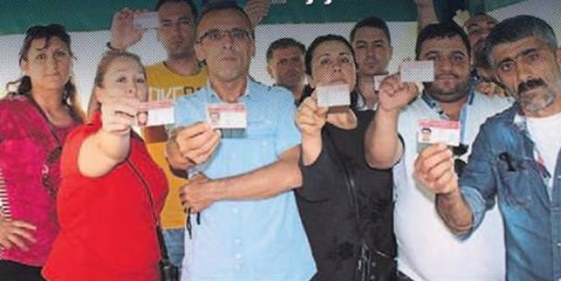 CHP, 17 kişiyi kovdu