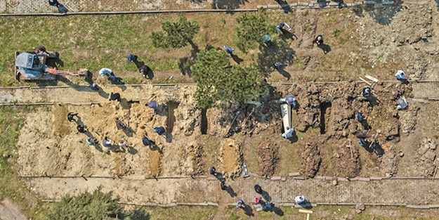 CHP’li belediye koronavirüsten vefat eden vatandaşların cenazelerini ortada bıraktı