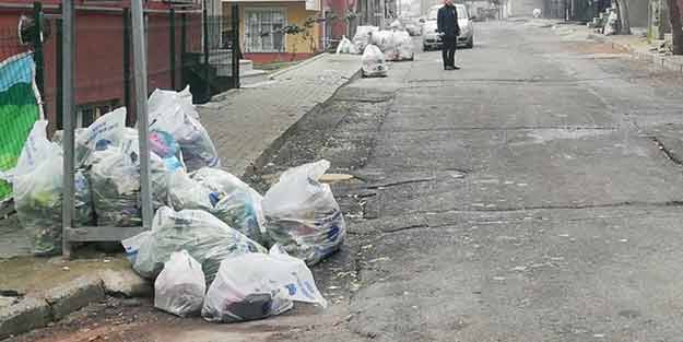 CHP'li belediyede isyan! İlçede çöp yığınları oluştu