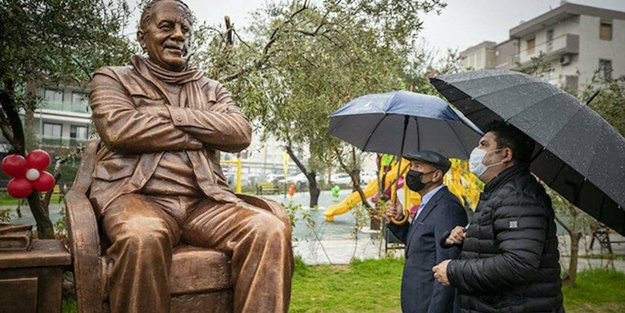 CHP'li belediyeden görülmemiş icraat: Kentteki heykeller tek tek sayılacak