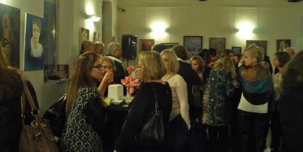 CHP'li Belediye'den skandal sergi