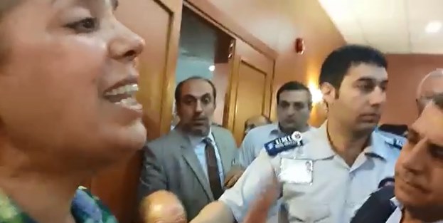 CHP'li belediyeden yaka paça dışarı atıldı